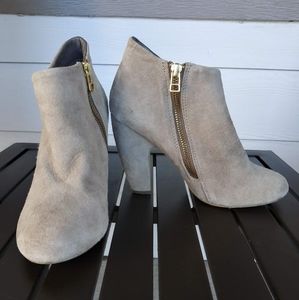 Steve Madden suede taupe booties size 7 1/2
